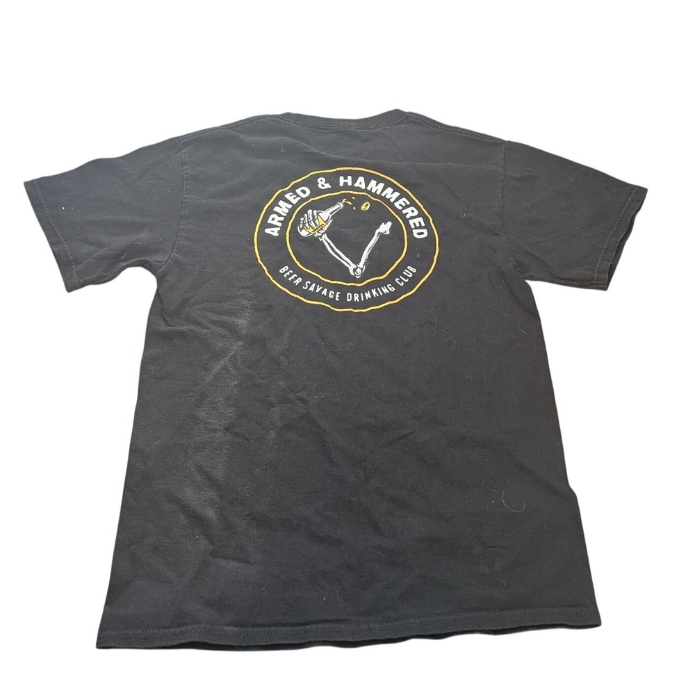 Beer Savage Armed Hammered Drinking Club Black Graphic T-Shirt Mens Small